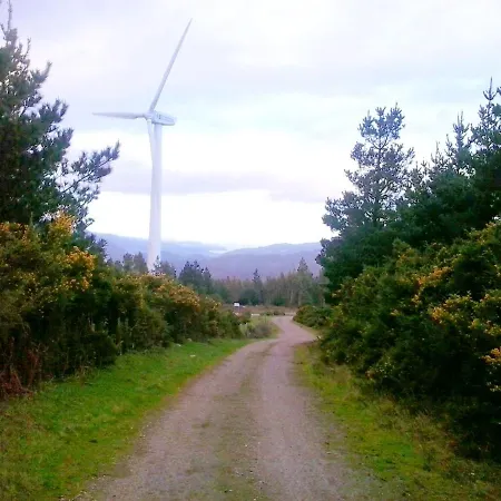 Charming House In Ourol With Mountain View, Large Garden. *