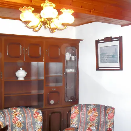Charming House In Ourol With Mountain View, Large Garden. Merille