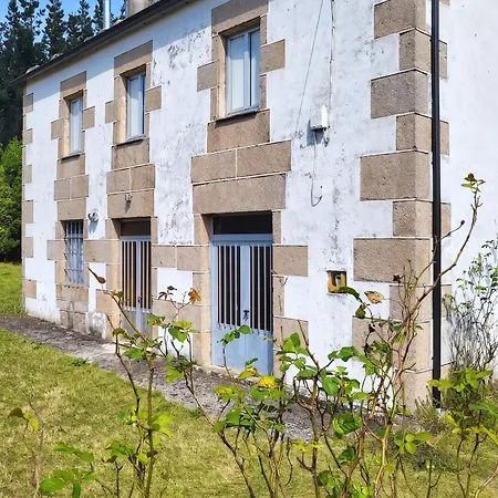 Charming House In Ourol With Mountain View, Large Garden. * Merille
